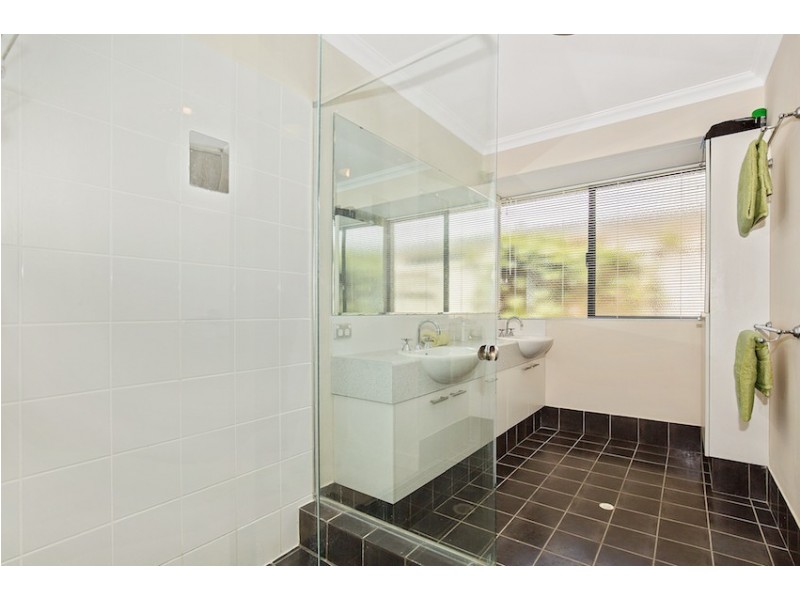 7 Sharperton Meander, Dudley Park WA 6210