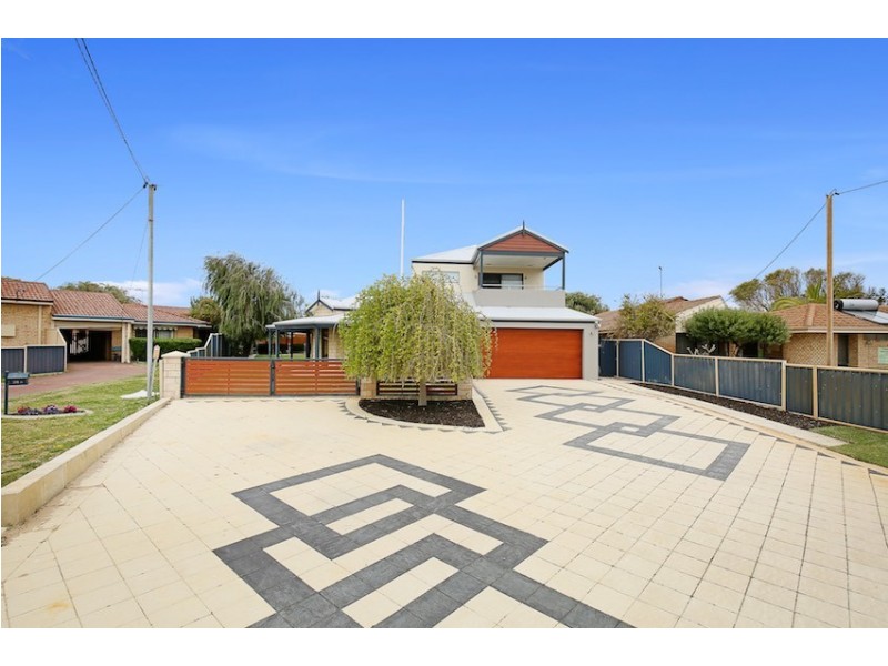 32 Parmelia Way, Madora Bay WA 6210