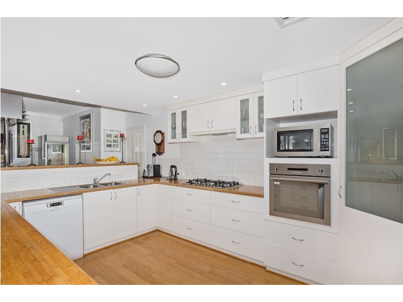 32 Parmelia Way, Madora Bay WA 6210