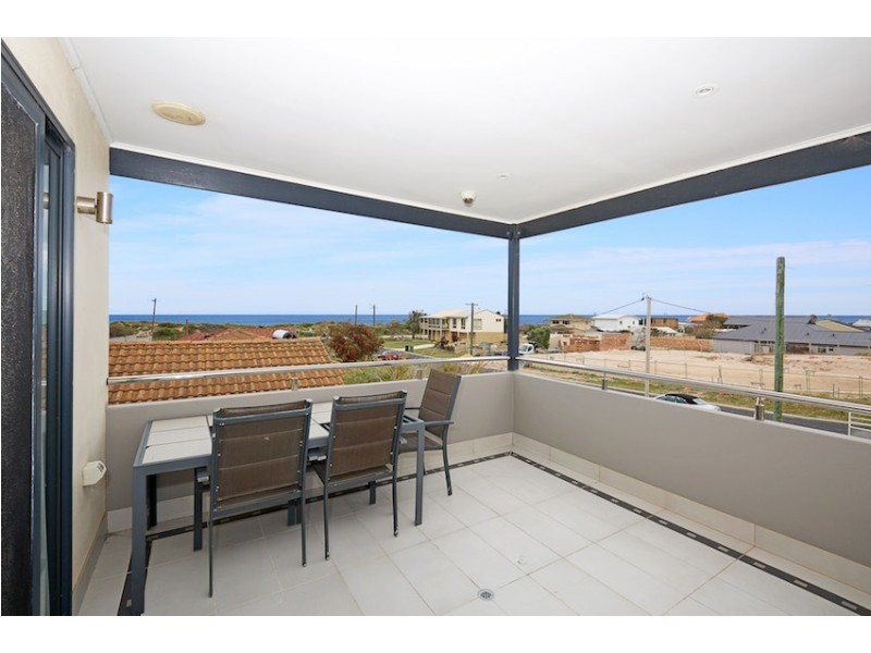 32 Parmelia Way, Madora Bay WA 6210