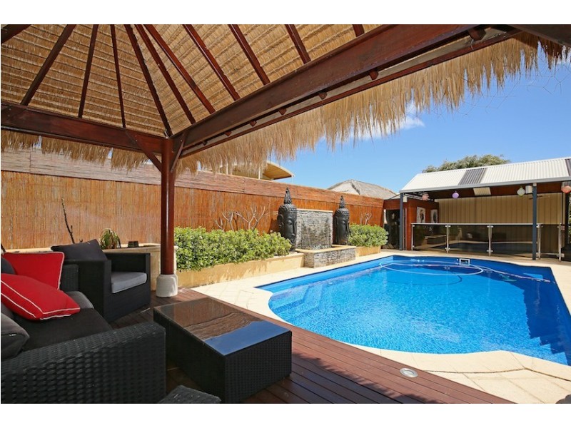 32 Parmelia Way, Madora Bay WA 6210