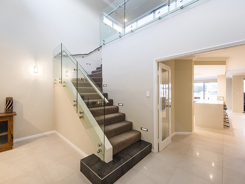 5 Gael Place, Dudley Park WA 6210