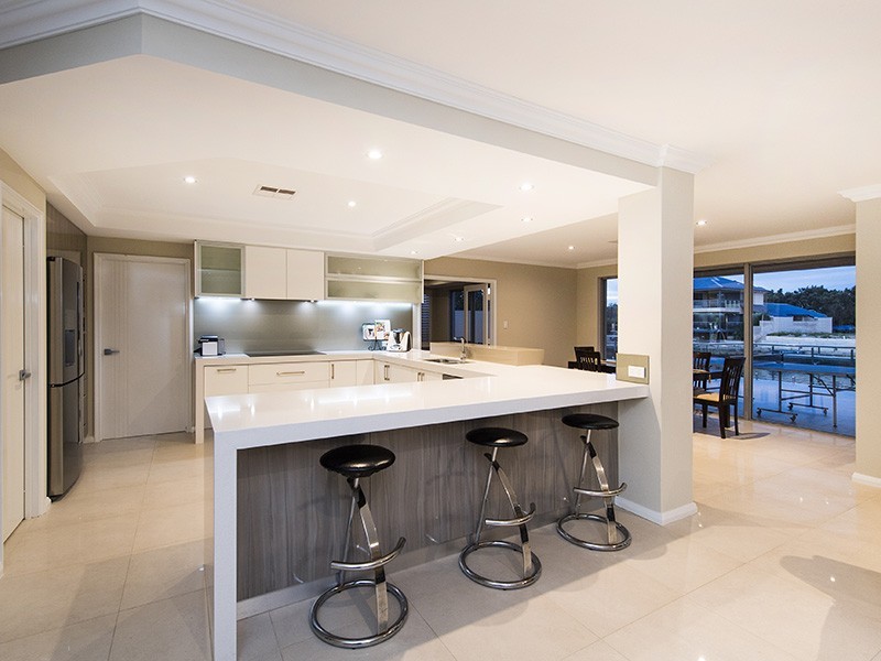 5 Gael Place, Dudley Park WA 6210