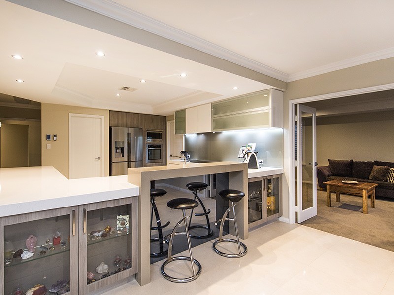 5 Gael Place, Dudley Park WA 6210