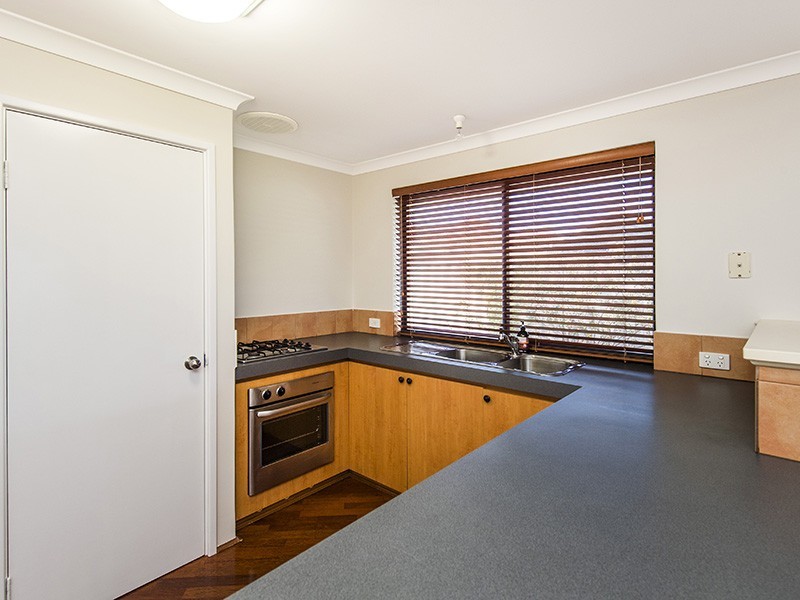 2/57 Portmarnock Circle, Halls Head WA 6210