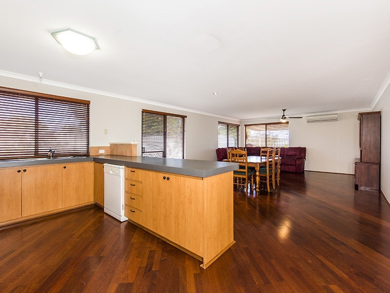 2/57 Portmarnock Circle, Halls Head WA 6210
