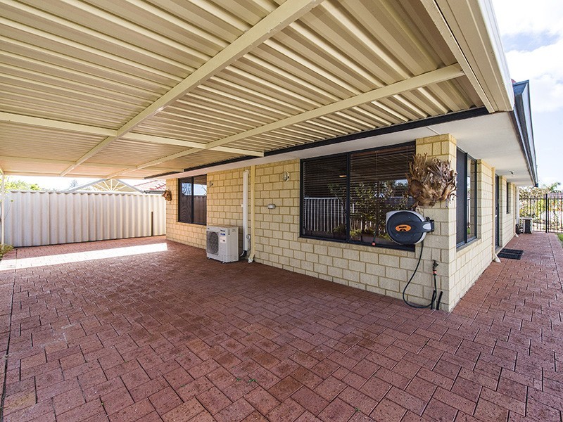 2/57 Portmarnock Circle, Halls Head WA 6210