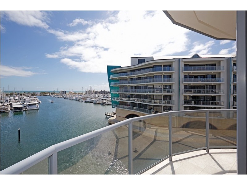 3/12 Cannaregio Square, Mandurah WA 6210