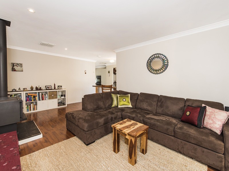 21 Gowman Way, Ravenswood WA 6208
