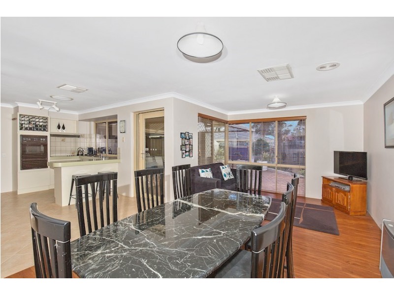 53 Blackwood Parade, Dudley Park WA 6210