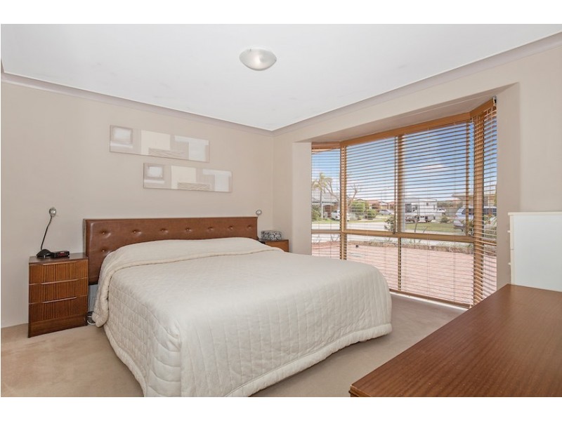 53 Blackwood Parade, Dudley Park WA 6210