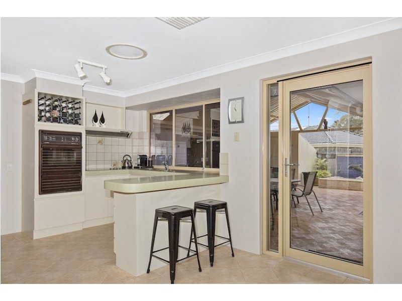 53 Blackwood Parade, Dudley Park WA 6210