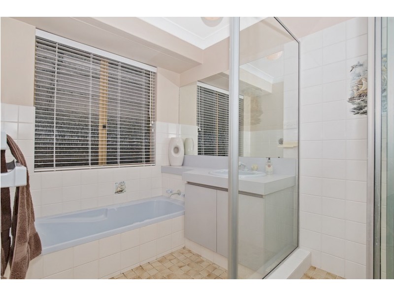 53 Blackwood Parade, Dudley Park WA 6210