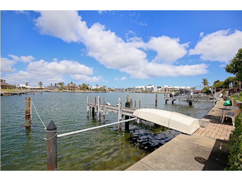 53 Blackwood Parade, Dudley Park WA 6210