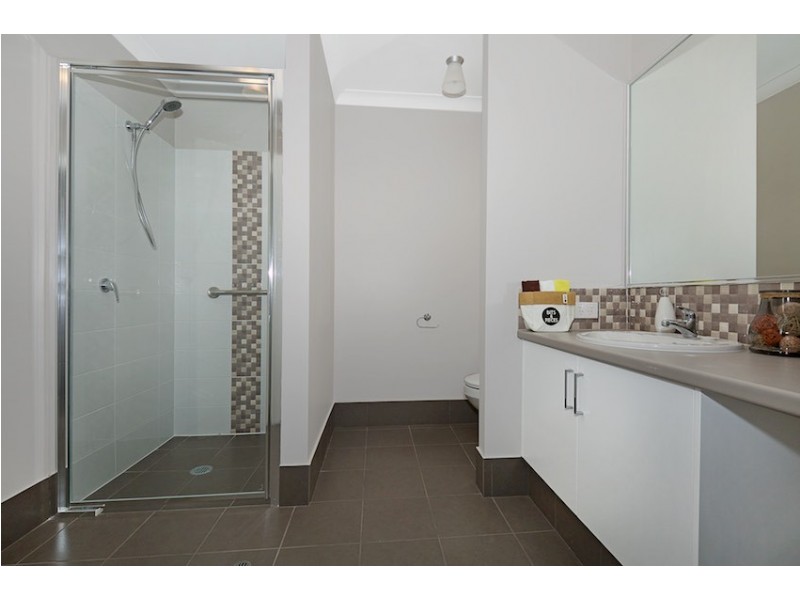 16 Sombre Rise, Halls Head WA 6210