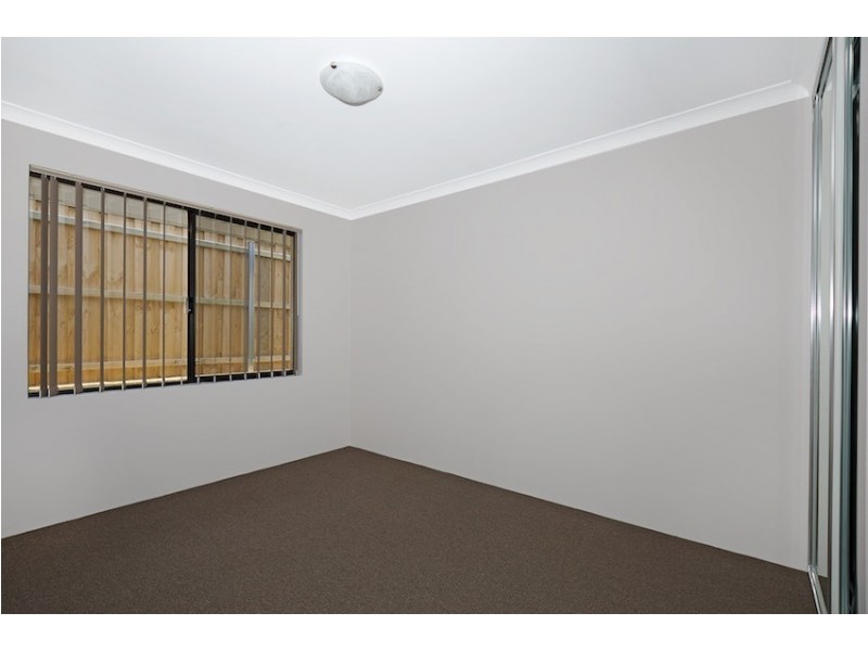 16 Sombre Rise, Halls Head WA 6210