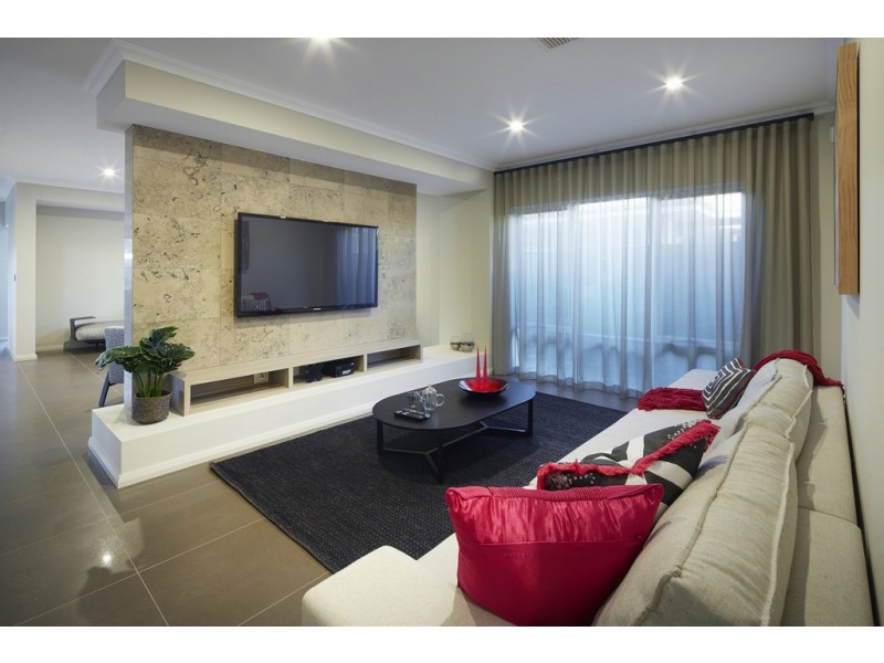 49 Calooli Grove, Golden Bay WA 6174