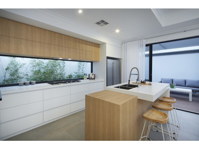 65 Kangaroo Avenue, Kwinana Town Centre WA 6167