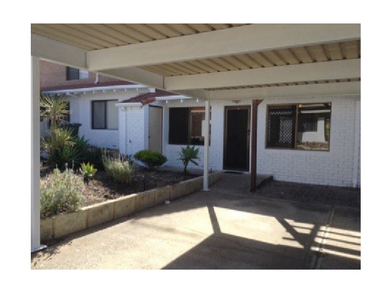 9/35B Halls Head Parade, Halls Head WA 6210