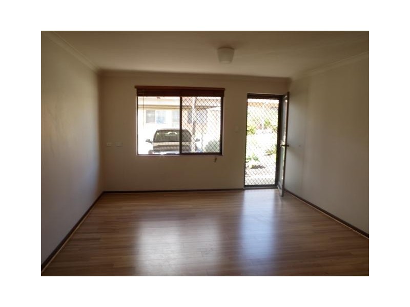 9/35B Halls Head Parade, Halls Head WA 6210