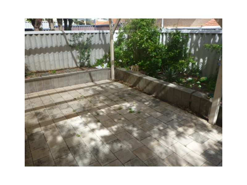 9/35B Halls Head Parade, Halls Head WA 6210