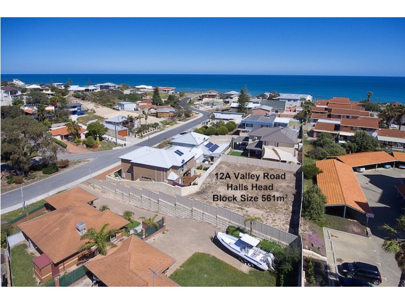 12A Valley Road, Halls Head WA 6210