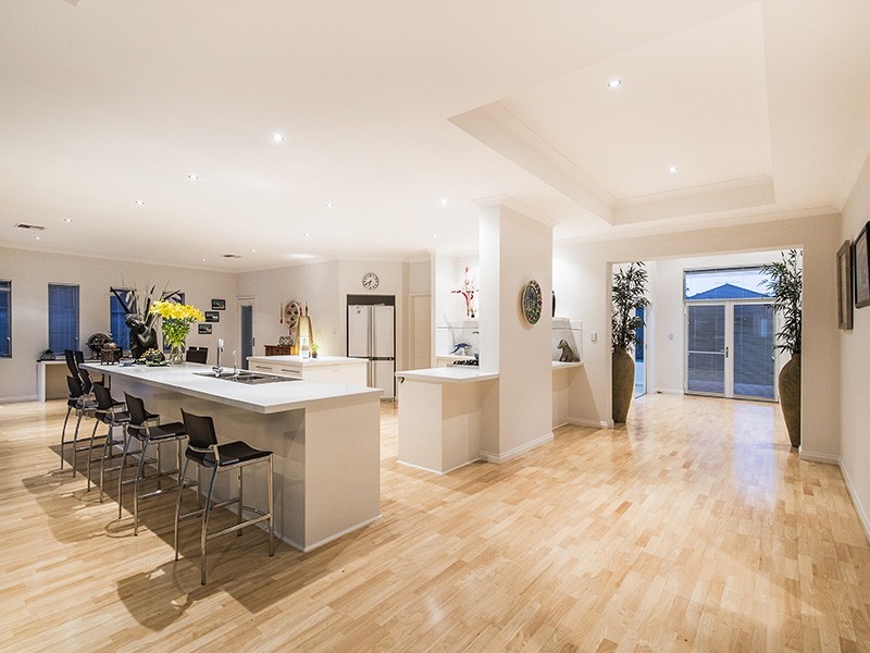 61 Camden Way, Meadow Springs WA 6210