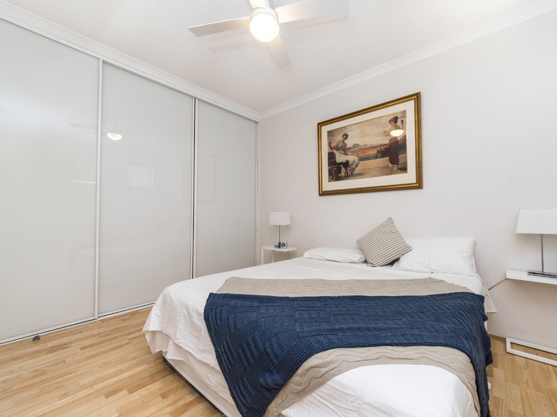 61 Camden Way, Meadow Springs WA 6210