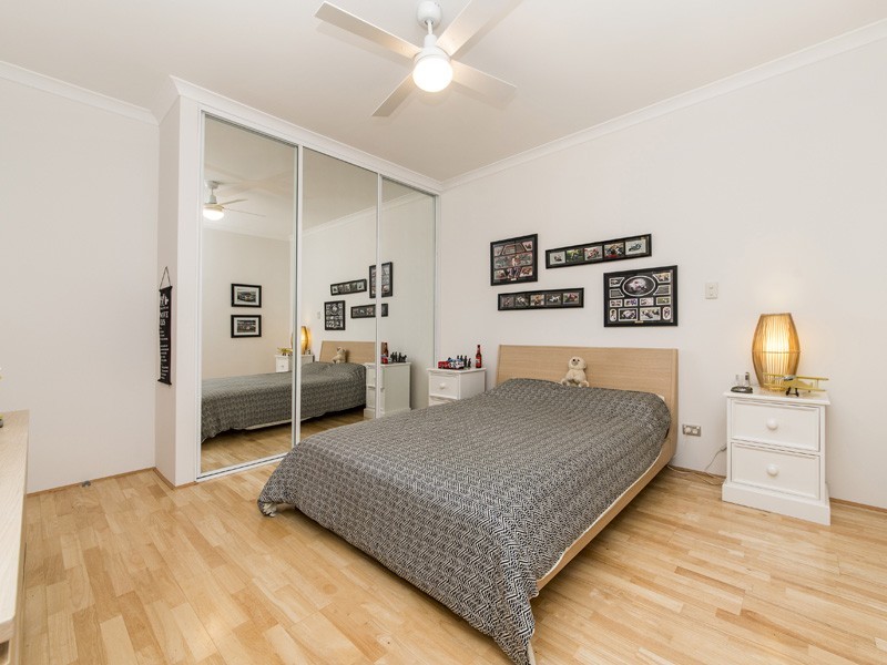 61 Camden Way, Meadow Springs WA 6210