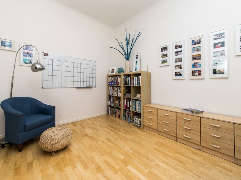 61 Camden Way, Meadow Springs WA 6210