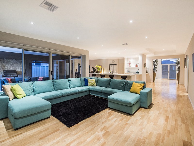 61 Camden Way, Meadow Springs WA 6210