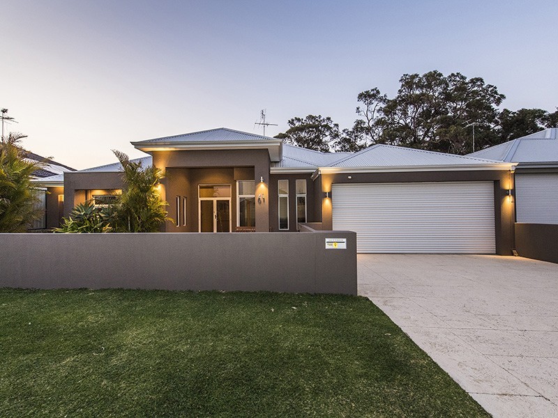 61 Camden Way, Meadow Springs WA 6210