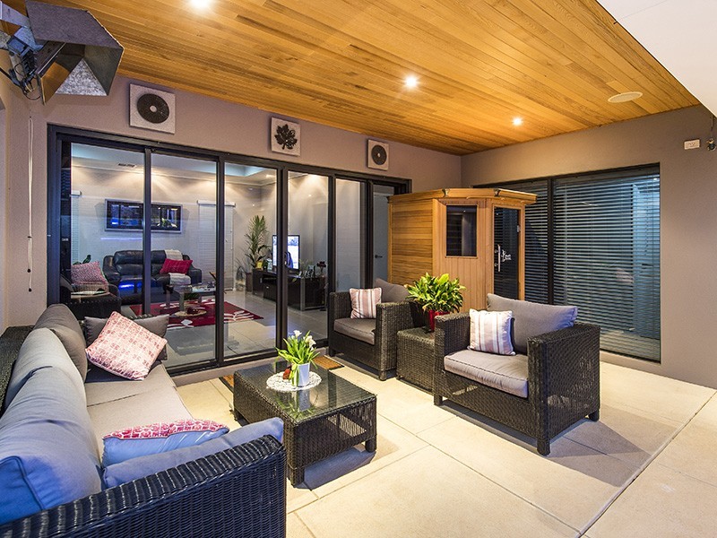 12 Cordia Way, Halls Head WA 6210