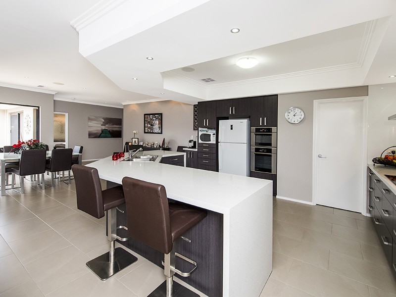 12 Cordia Way, Halls Head WA 6210