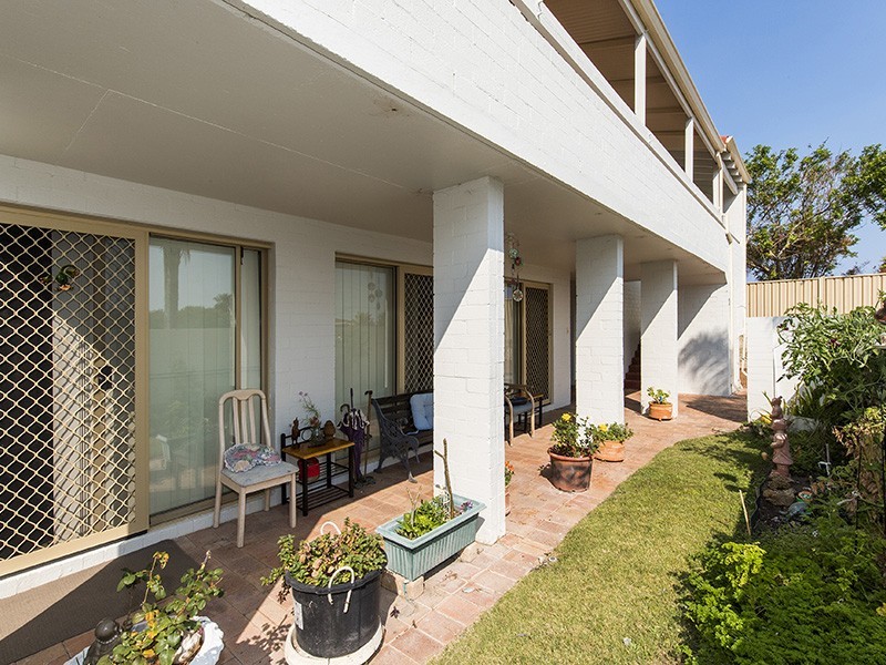 21 Seawind Drive, Silver Sands WA 6210