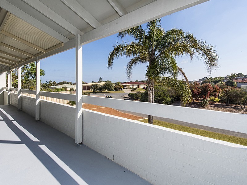 21 Seawind Drive, Silver Sands WA 6210