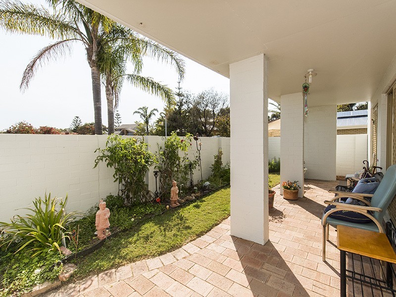 21 Seawind Drive, Silver Sands WA 6210