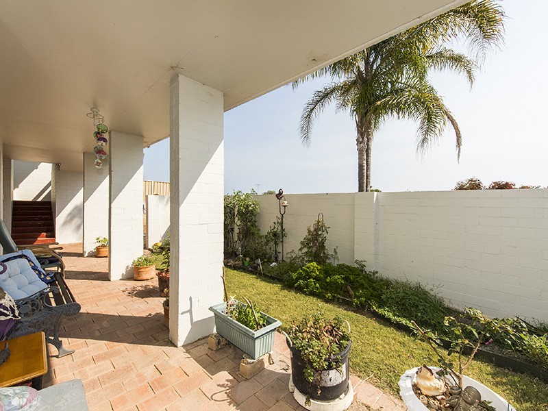 21 Seawind Drive, Silver Sands WA 6210