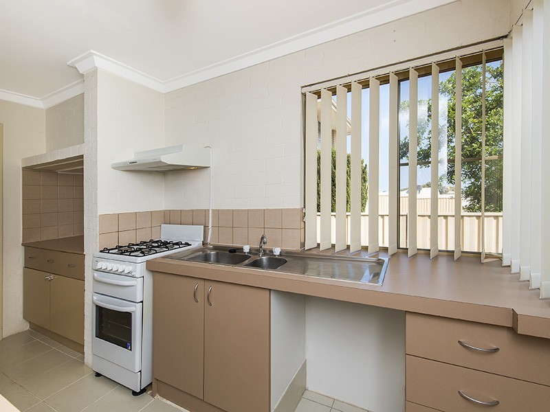 21 Seawind Drive, Silver Sands WA 6210