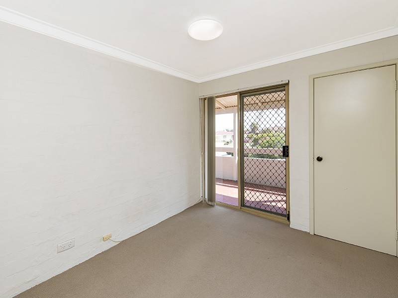 21 Seawind Drive, Silver Sands WA 6210