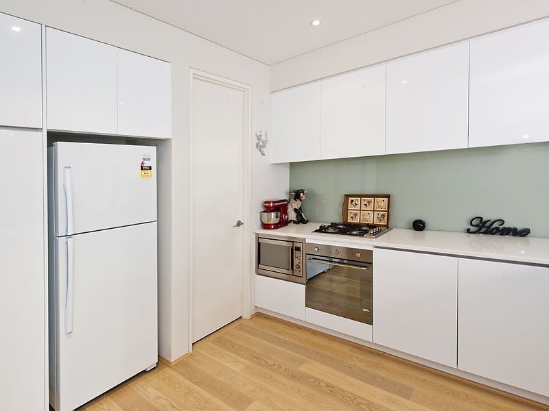 64 Whimbrel Crescent, Coodanup WA 6210
