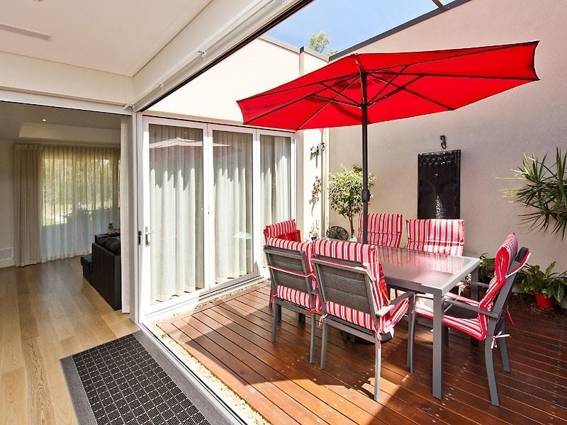 64 Whimbrel Crescent, Coodanup WA 6210