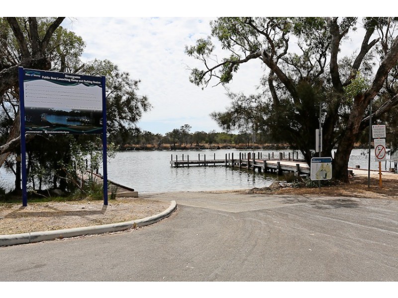 11 Rivergum Esplanade, South Yunderup WA 6208