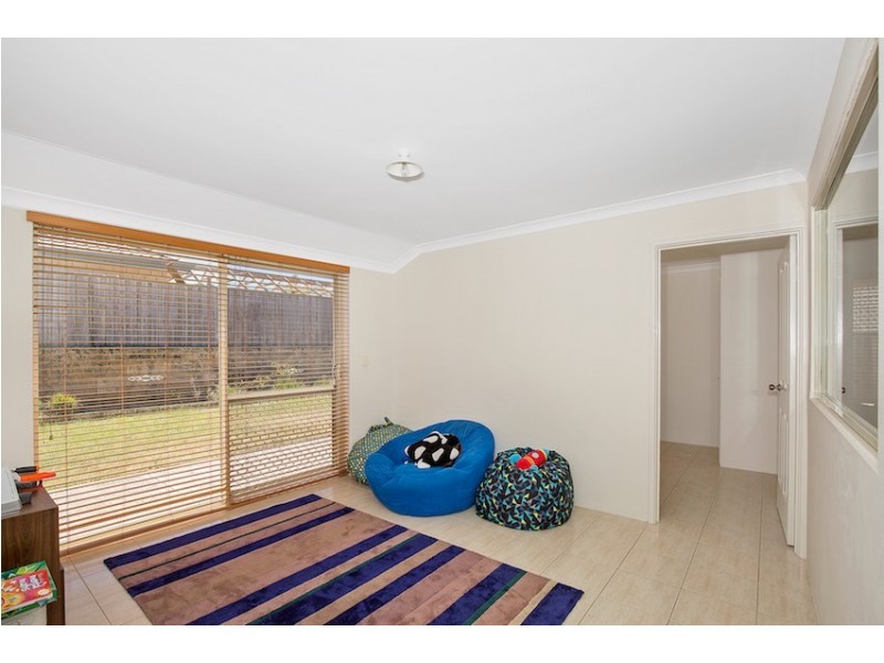 6 Hideaway Cove, Halls Head WA 6210