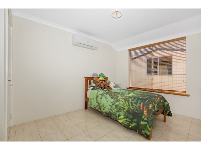 6 Hideaway Cove, Halls Head WA 6210