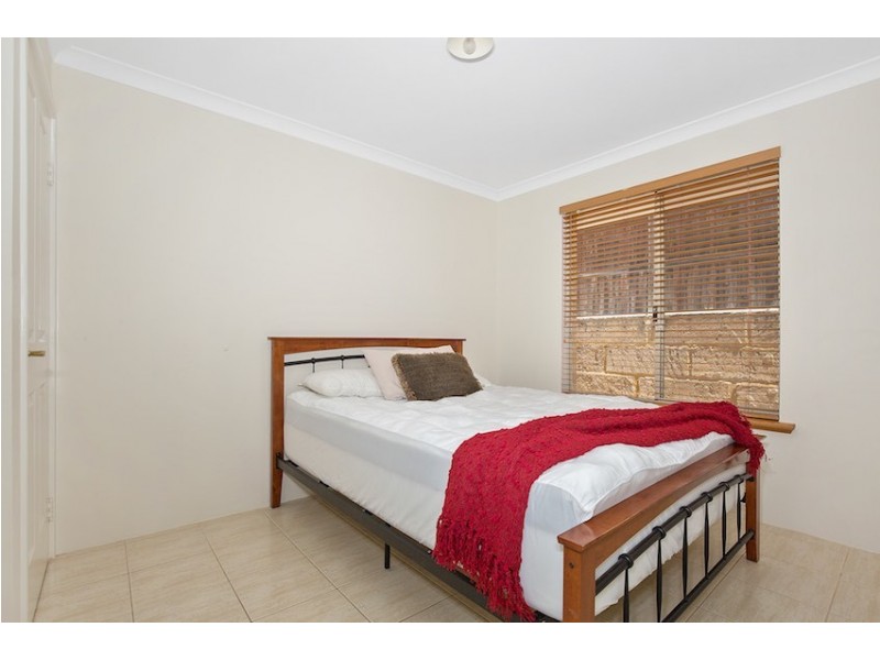 6 Hideaway Cove, Halls Head WA 6210