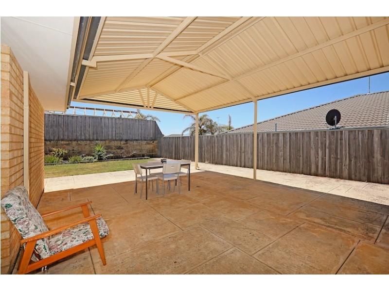 6 Hideaway Cove, Halls Head WA 6210