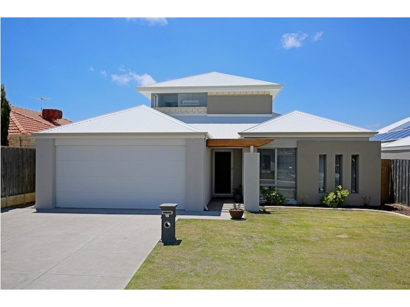 16 Sugarwood Terrace, Halls Head WA 6210