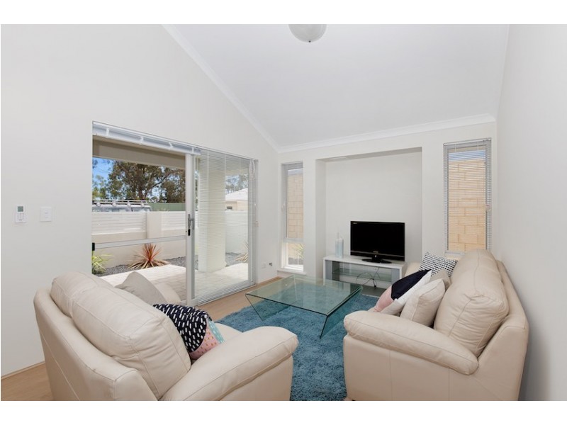 42 Encourage Loop, Dudley Park WA 6210