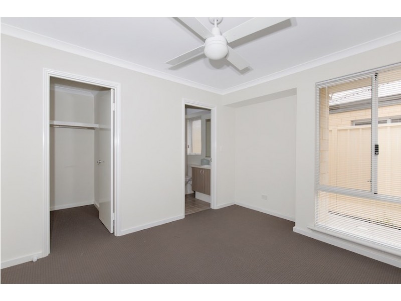 42 Encourage Loop, Dudley Park WA 6210